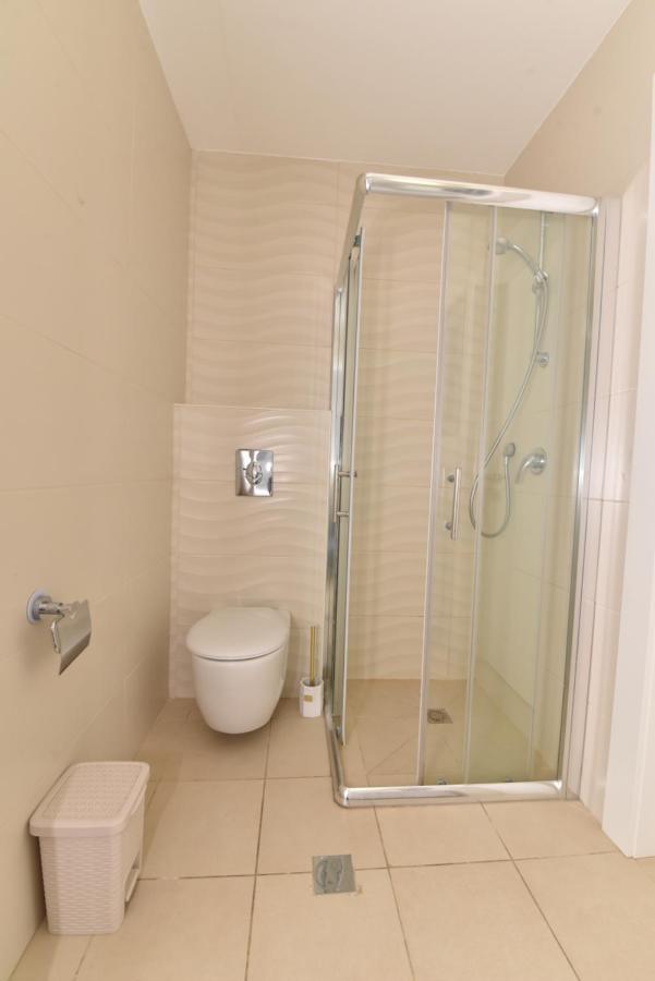 דירת גן דלוקס-Deluxe Garden Apartment by CRWON Eilat Buitenkant foto